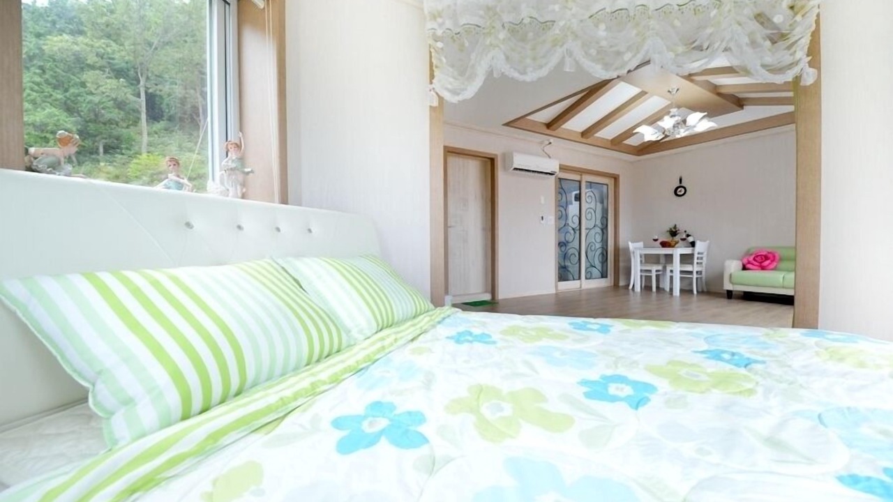 Photo of Bedroom in Mulgol
