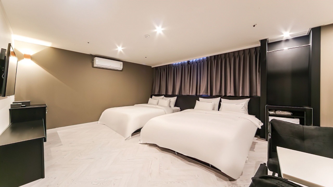 Photo of Bedroom in Chinatown