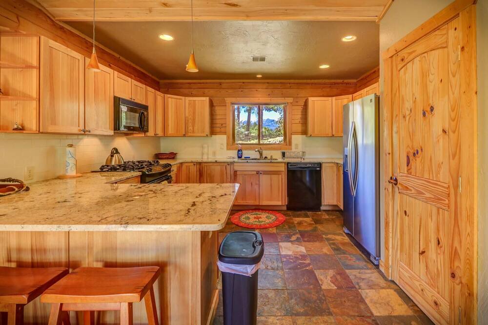 Photo of Kitchen in Pagosa Highlands