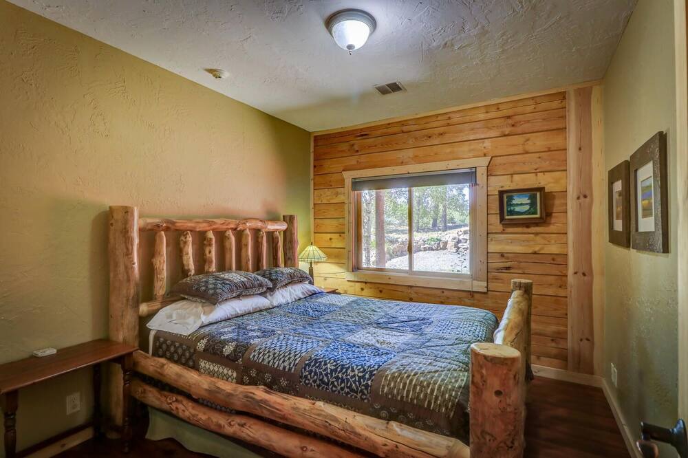 Photo of Bedroom in Pagosa Highlands