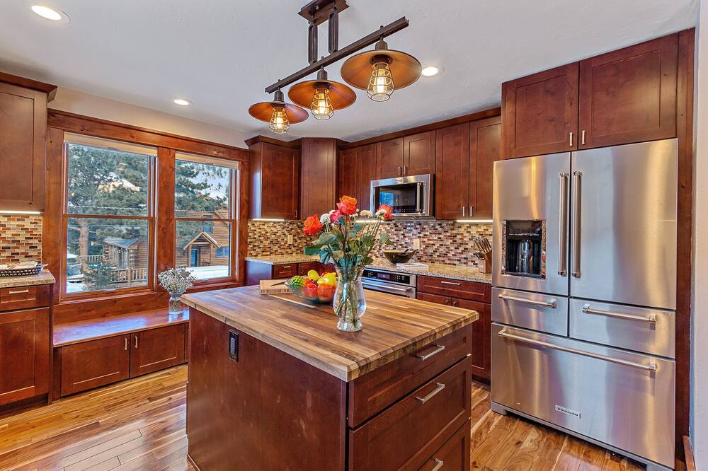 Photo of Kitchen in Historic District