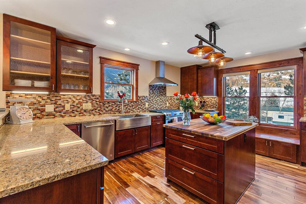 Photo of Kitchen in Historic District