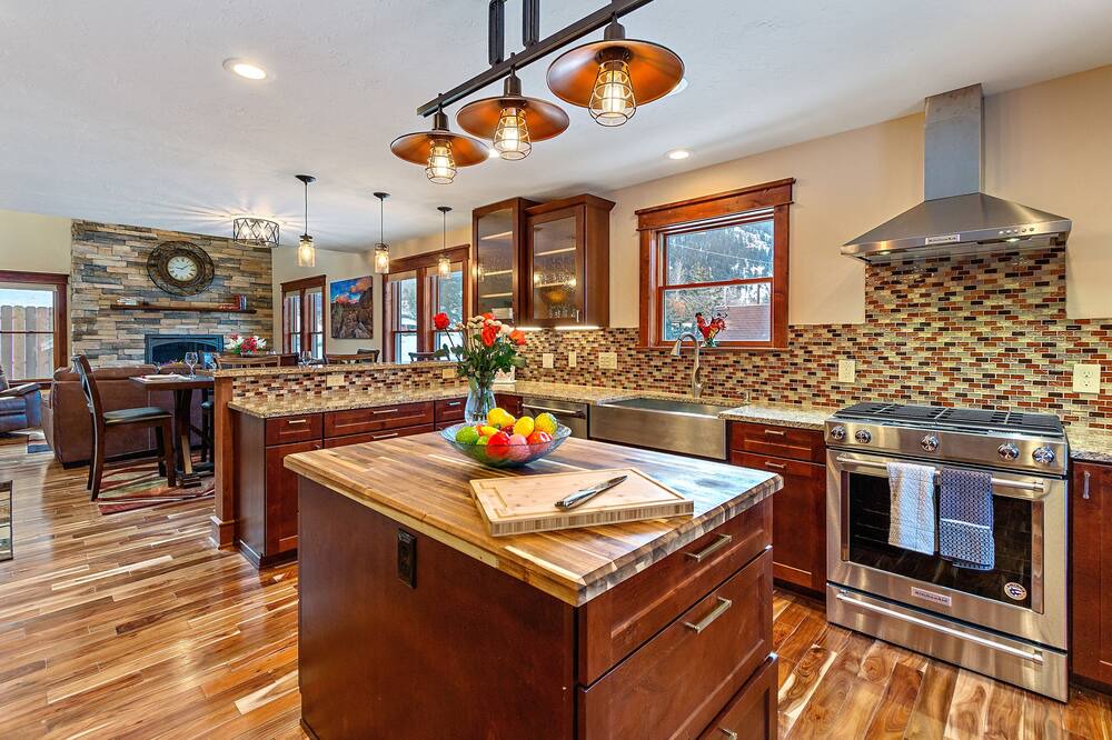 Photo of Kitchen in Historic District