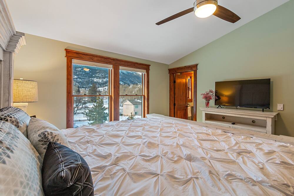 Photo of Bedroom in Historic District