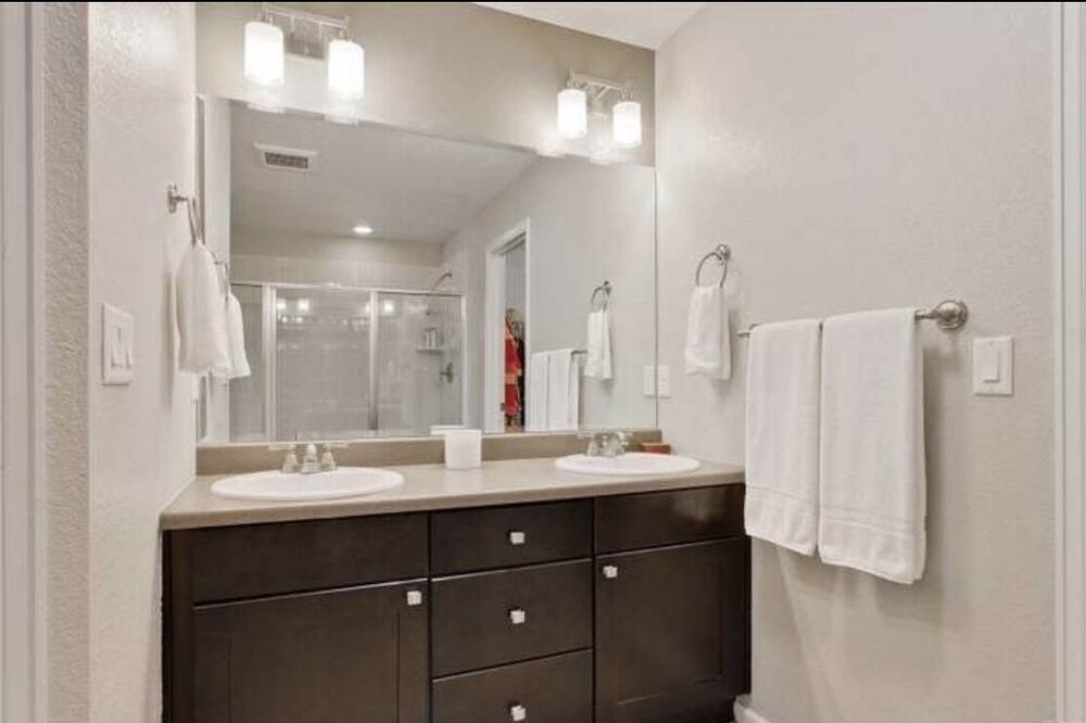 Photo of Bathroom in Longmont