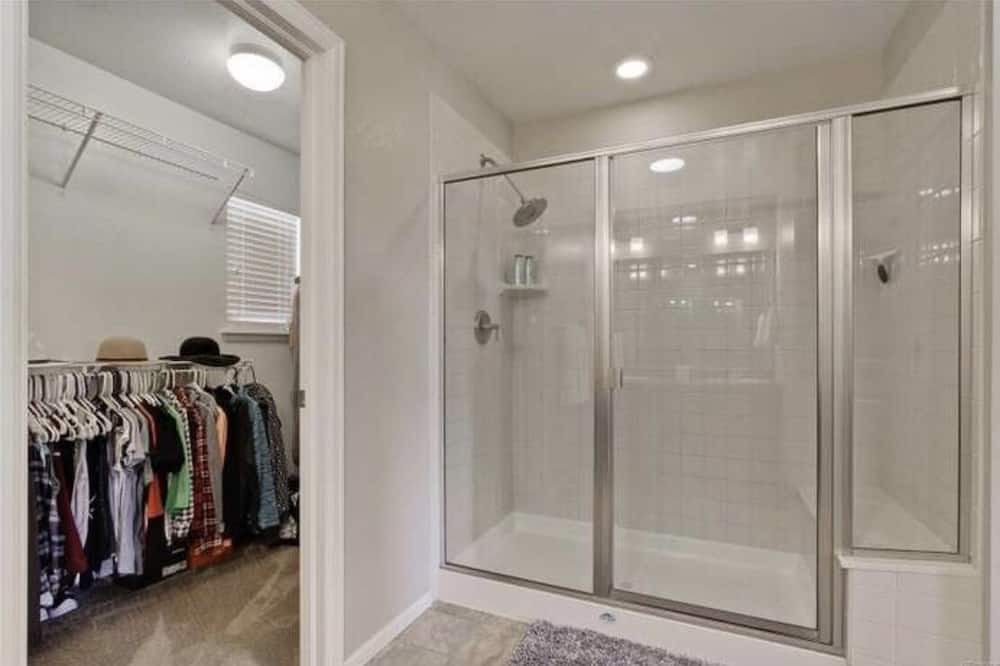 Photo of Bathroom in Longmont