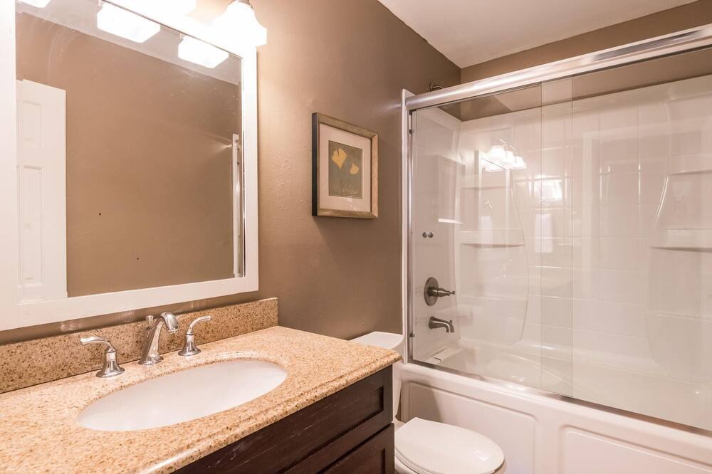 Photo of Bathroom in Louisville