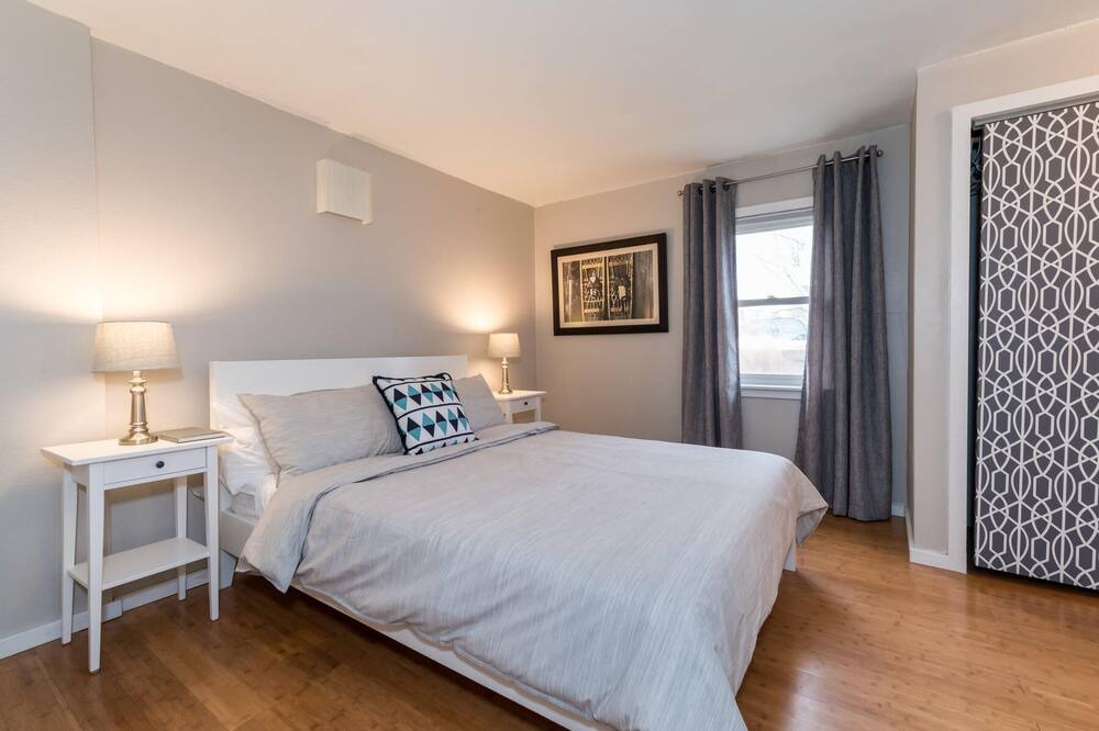Photo of Bedroom in Louisville
