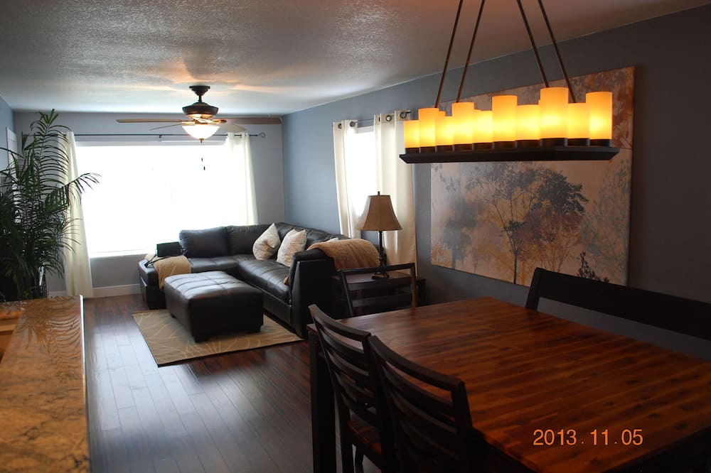 Photo of Livingroom in Jewell Heights - Hoffman Heights