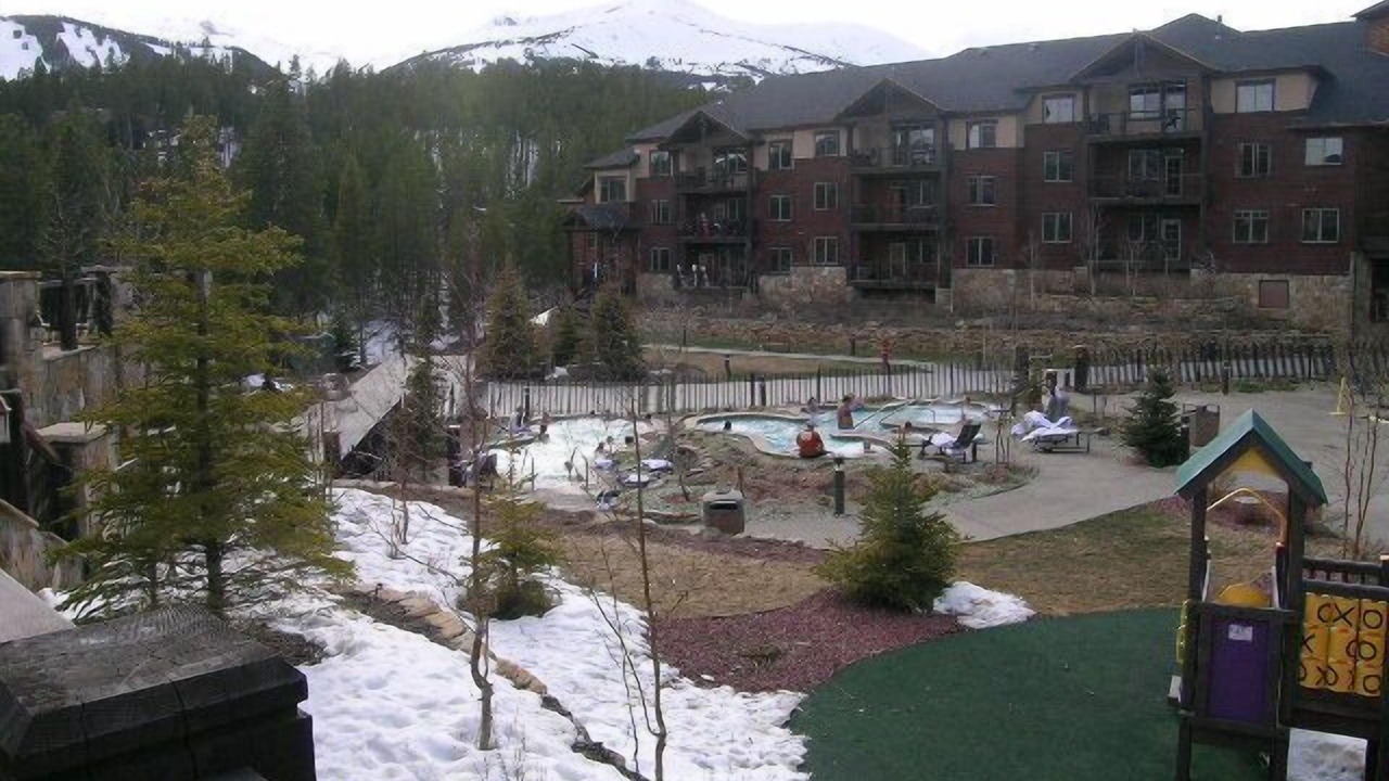 Photo of Outdoor in Four O'Clock