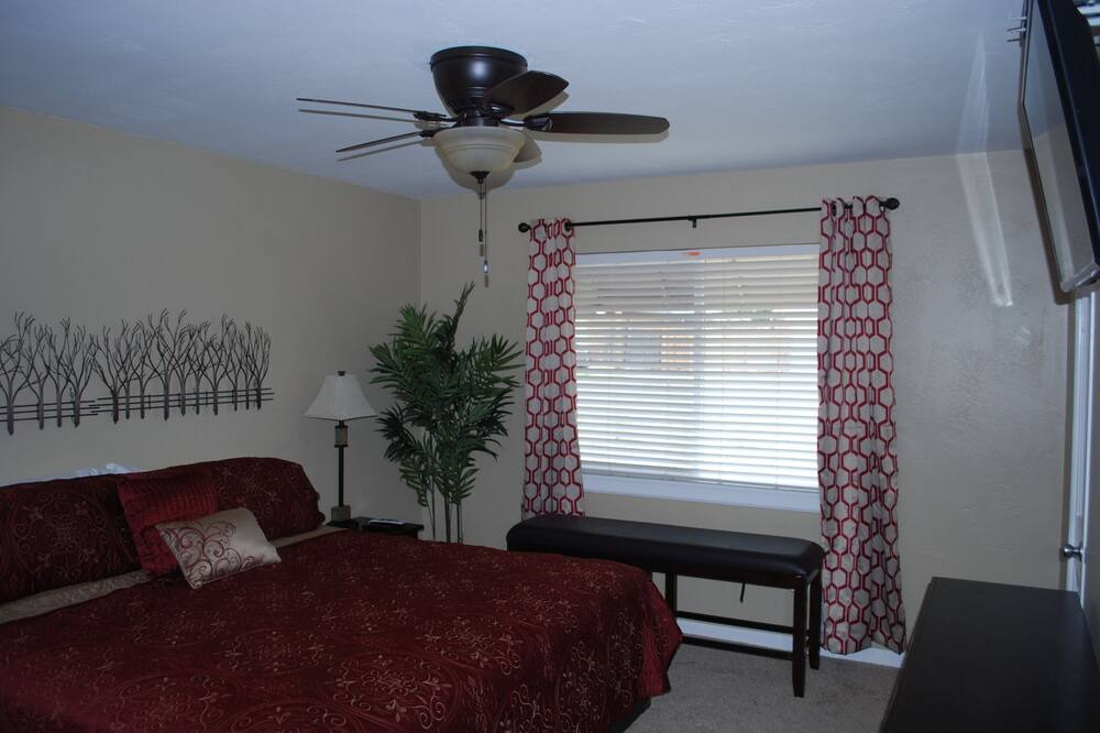 Photo of Bedroom in Jewell Heights - Hoffman Heights