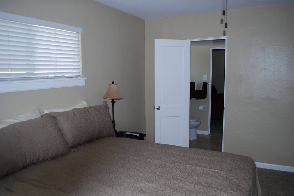 Photo of Bedroom in Jewell Heights - Hoffman Heights