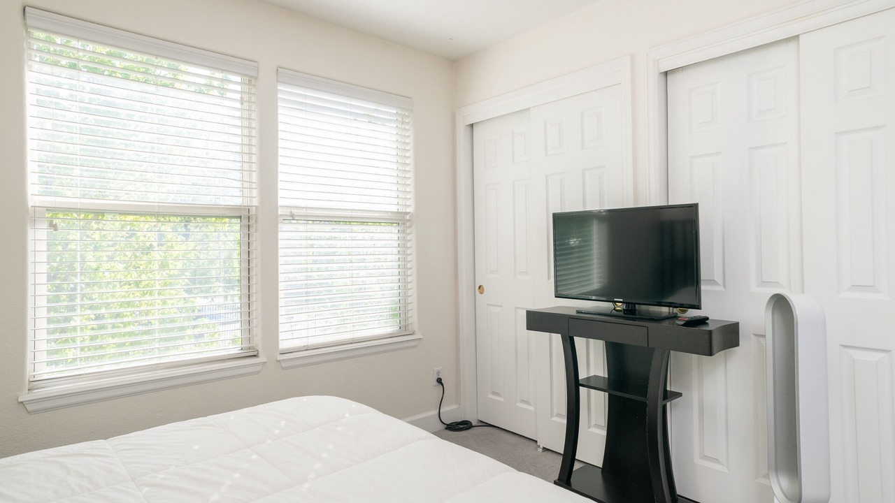 Photo of Bedroom in Curtis Park