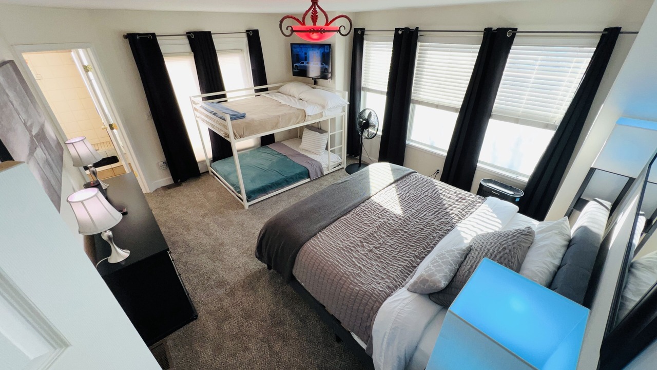 Photo of Bedroom in Curtis Park