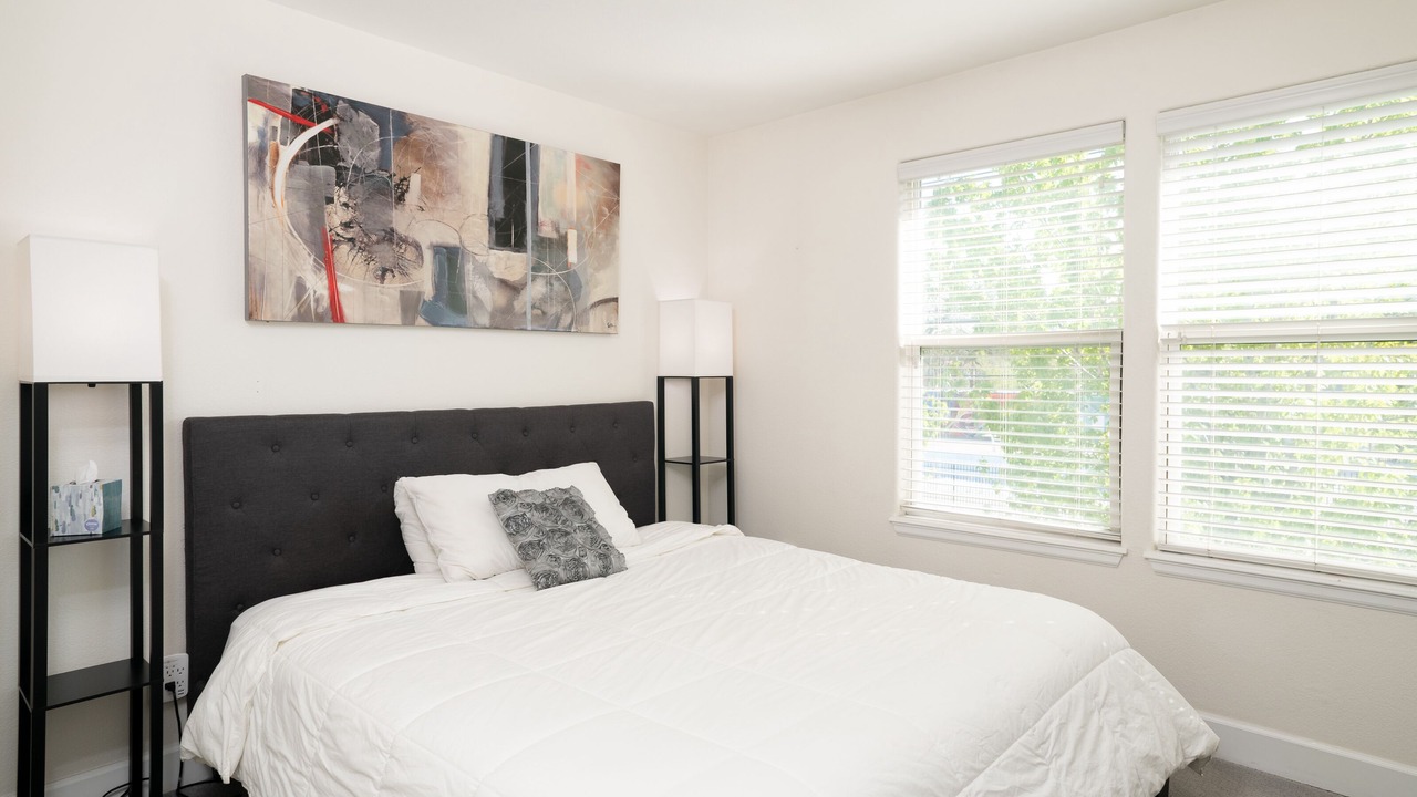 Photo of Bedroom in Curtis Park