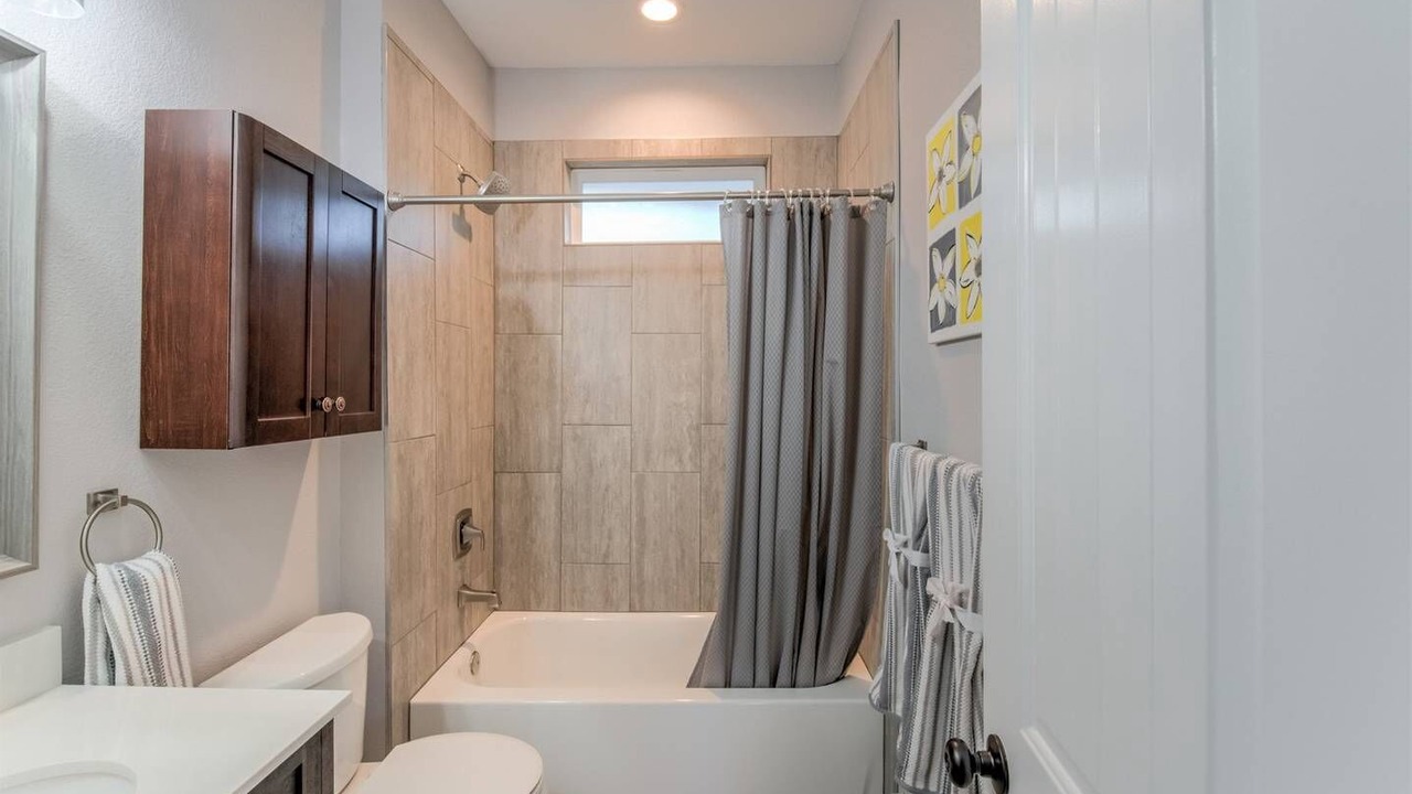 Photo of Bathroom in Broadmoor