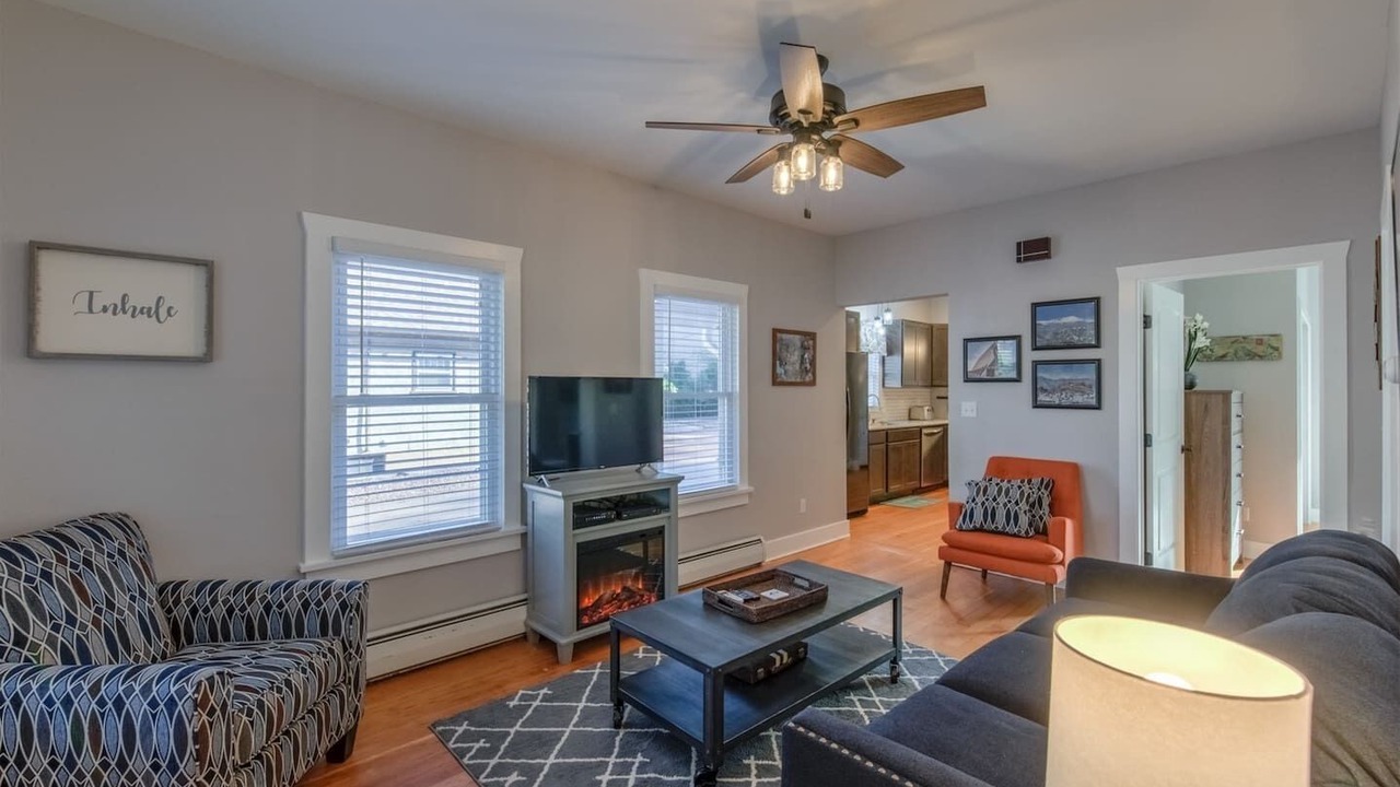 Photo of Bedroom in Broadmoor