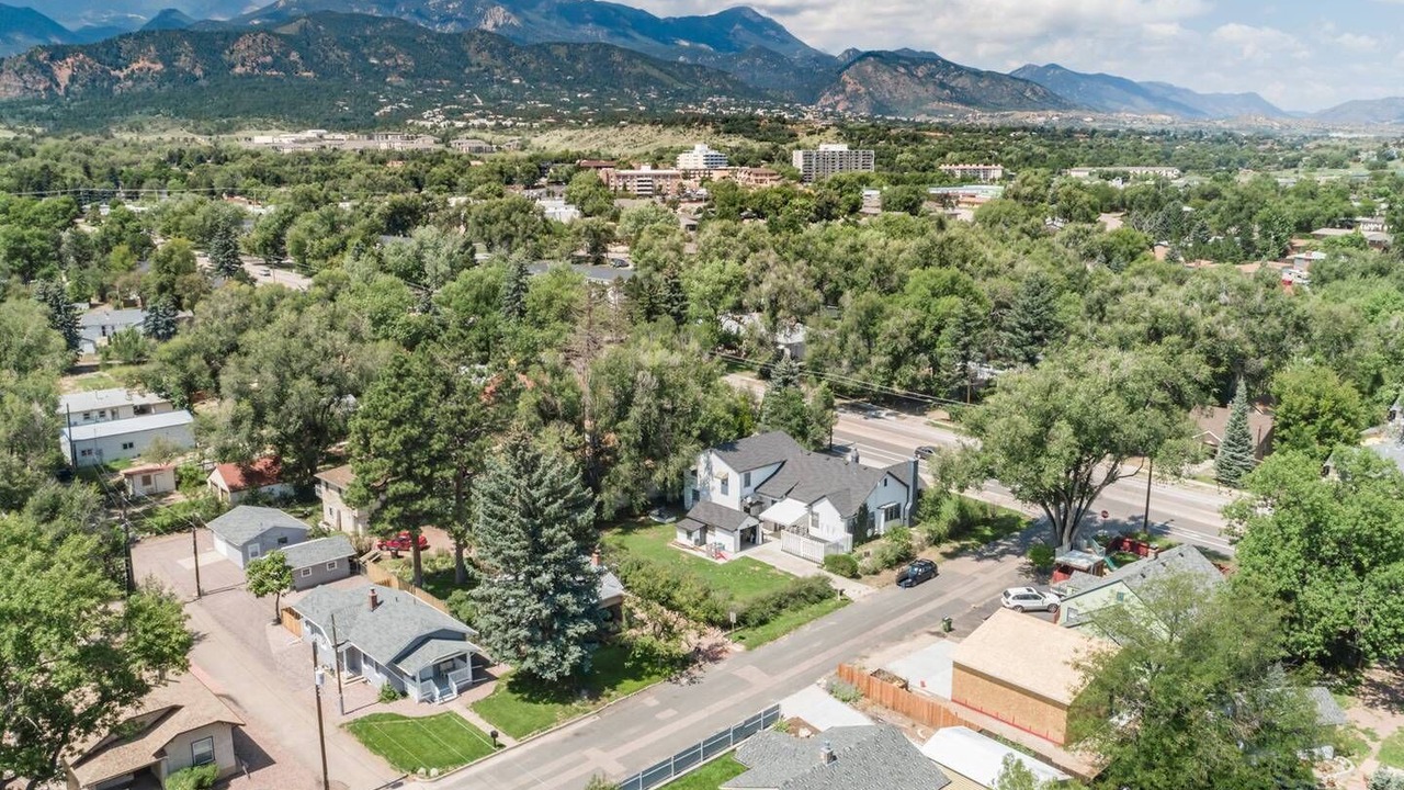 Photo of Outdoor in Broadmoor