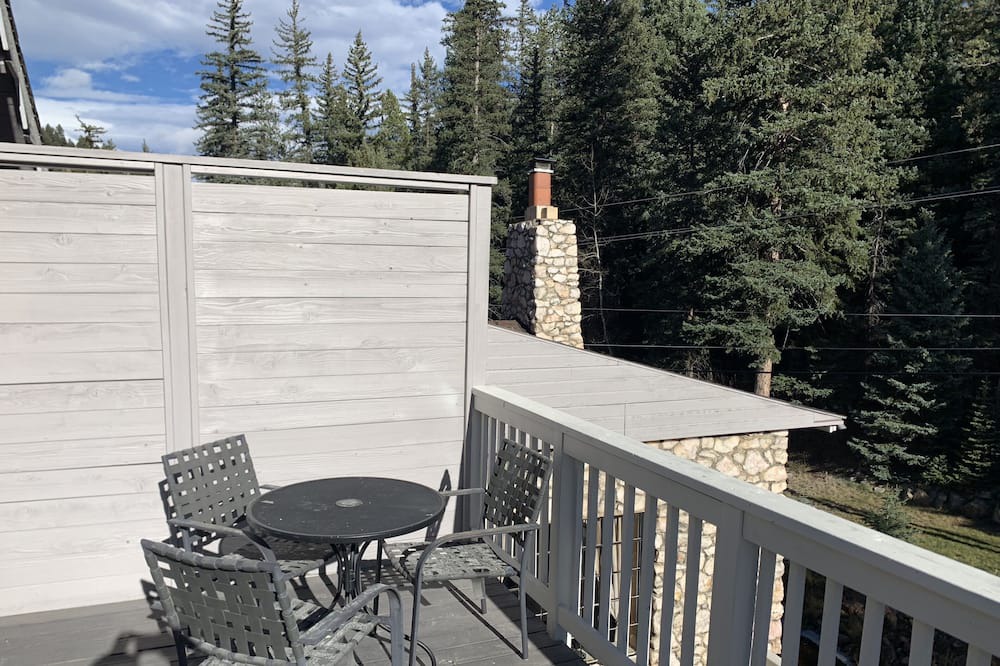 Photo of Patio Balcony in Shadow Mountain