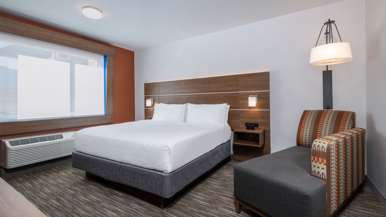Photo of Bedroom in Cheyenne Meadows