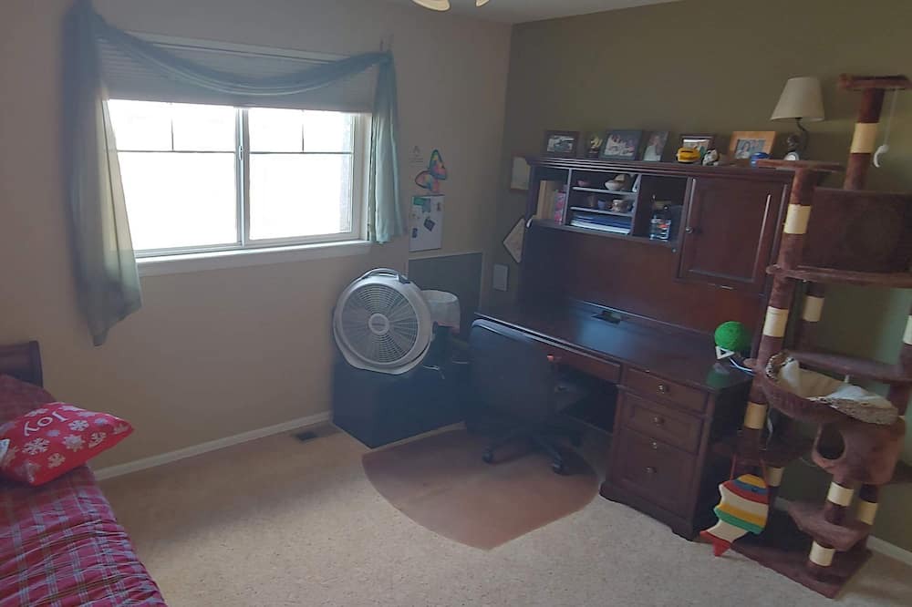 Photo of Bedroom in Erie
