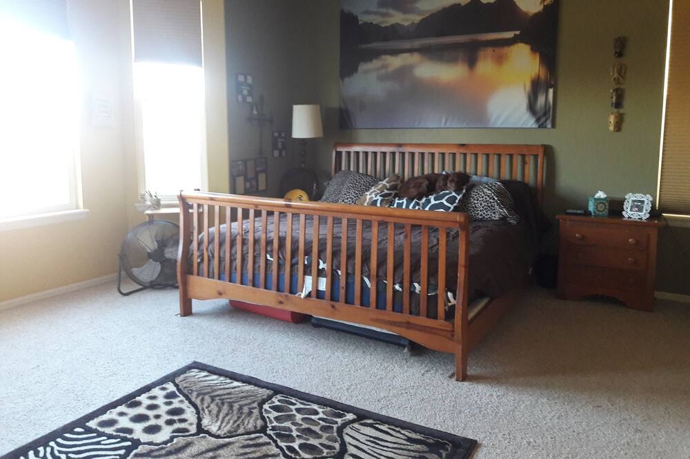 Photo of Bedroom in Erie