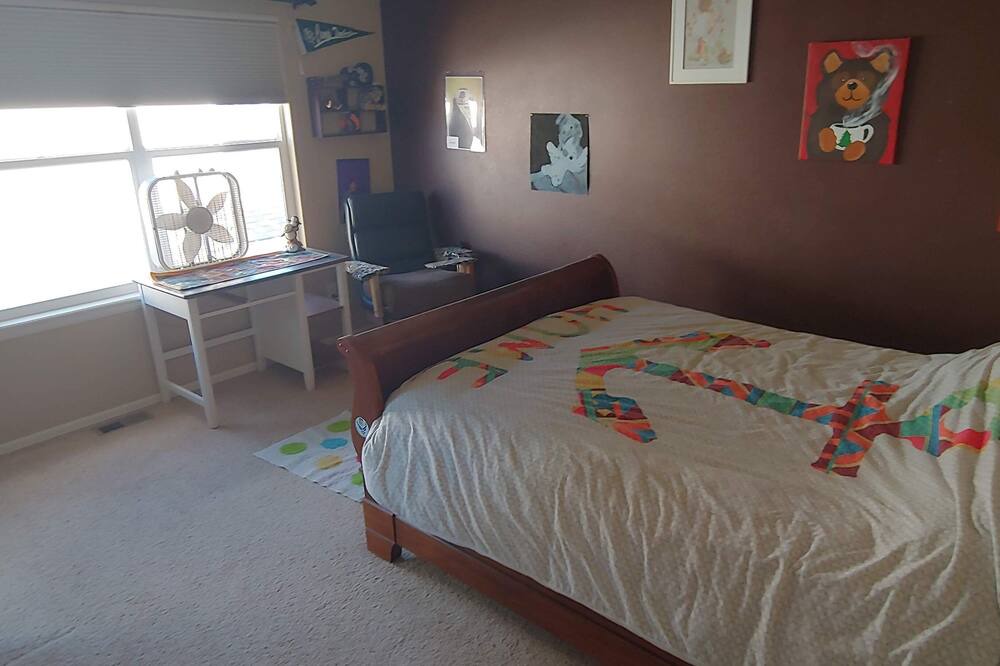 Photo of Bedroom in Erie