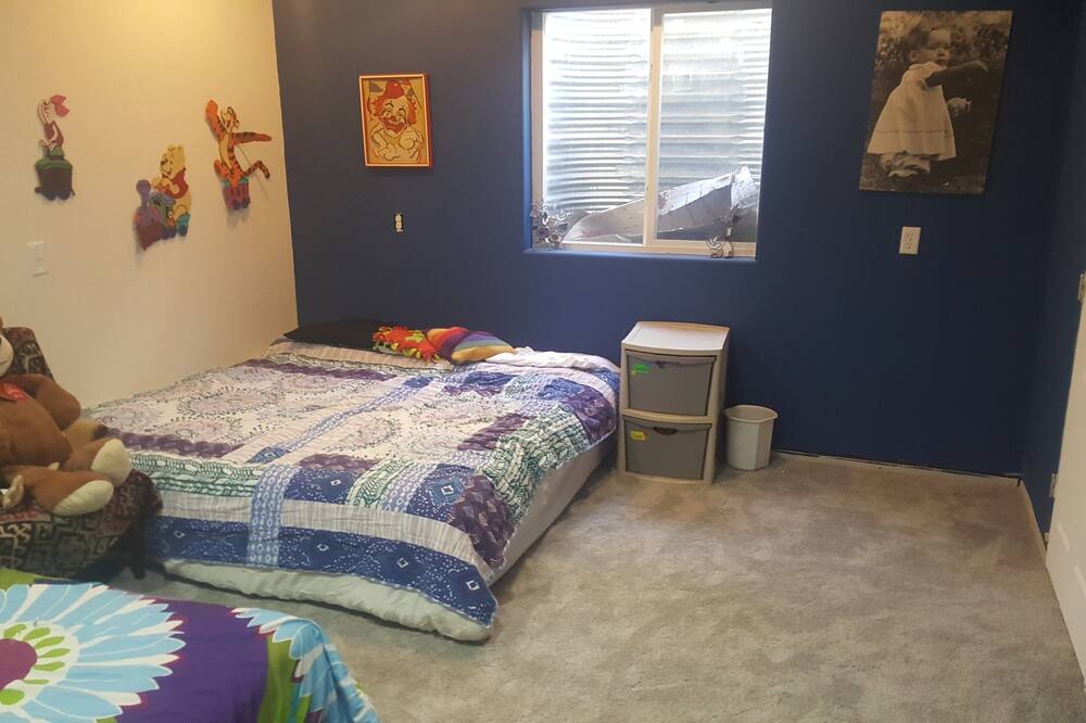 Photo of Bedroom in Erie