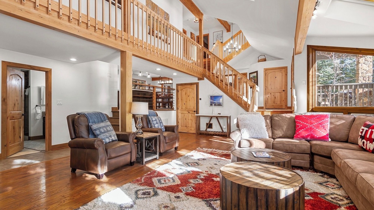 Photo of Livingroom in Christie Heights