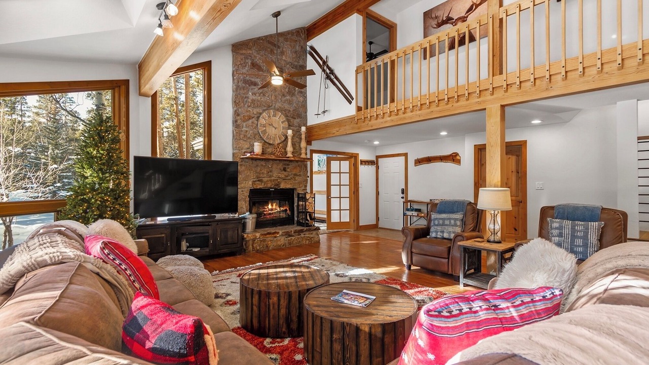 Photo of Livingroom in Christie Heights