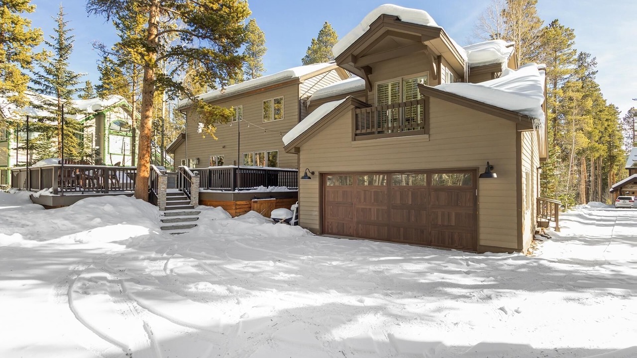 Photo of Outdoor in Christie Heights