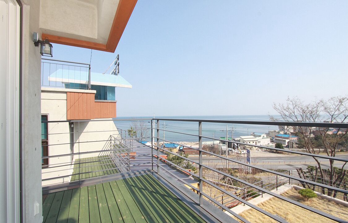 Photo of Patio Balcony in Yeongdeok