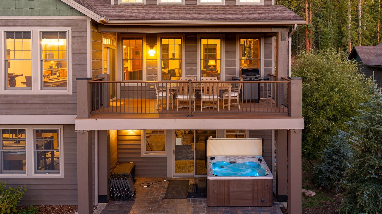 Photo of Outdoor in Rendezvous