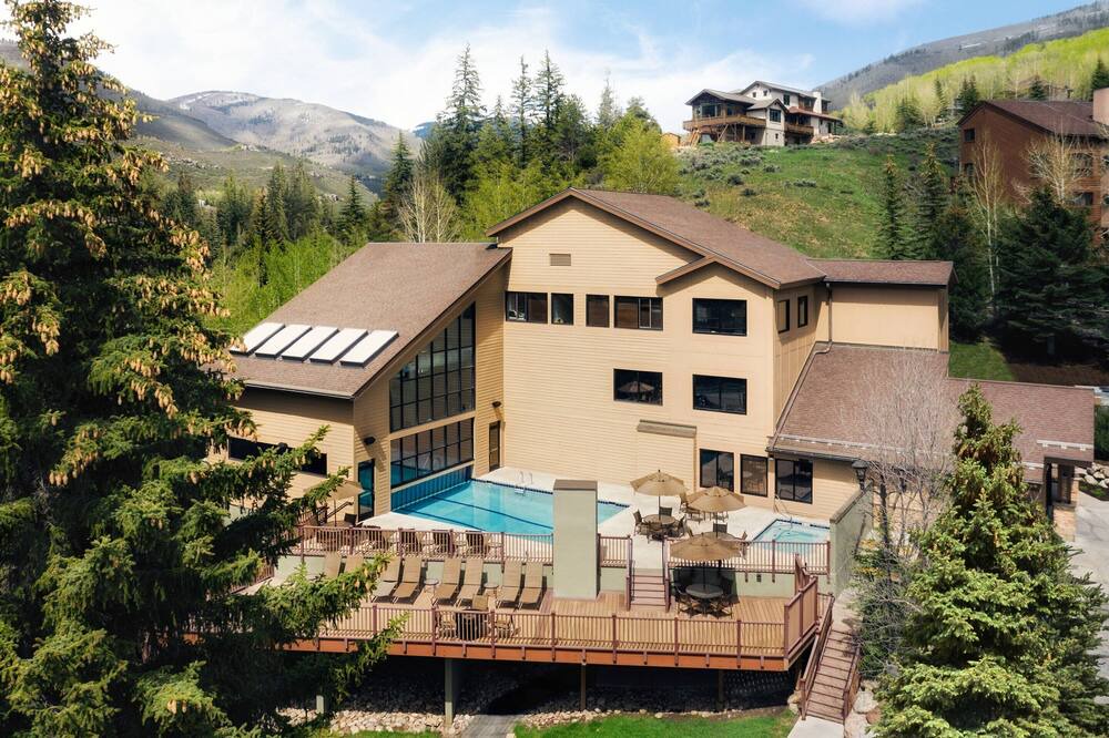 Photo of Outdoor in Highland Meadows