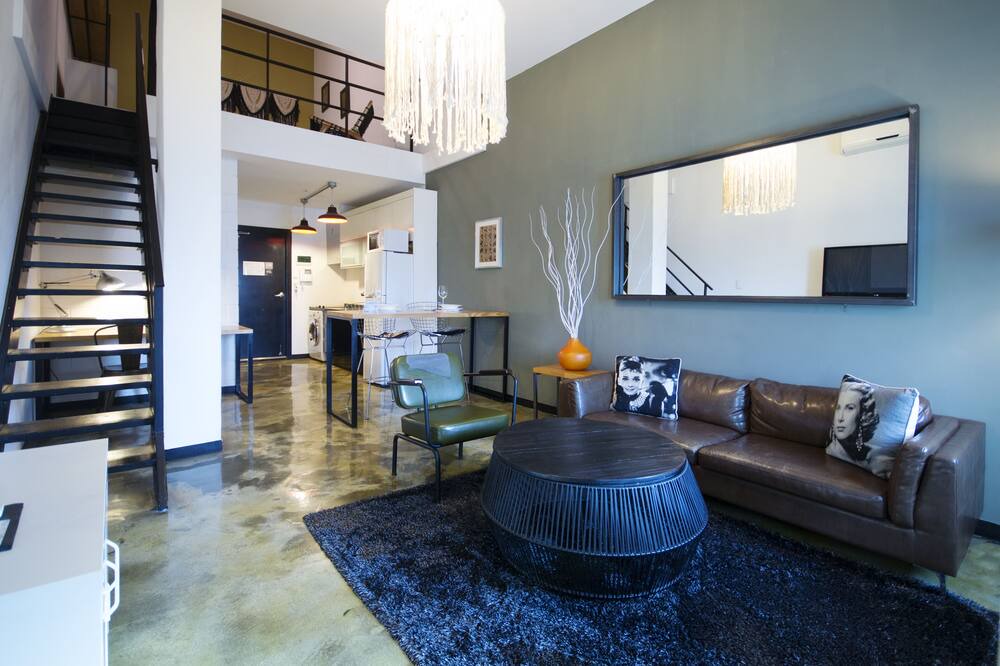 Photo of Livingroom in Daehangno