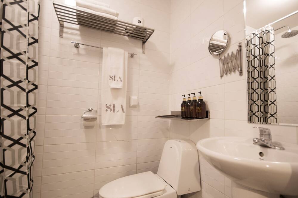 Photo of Bathroom in Daehangno