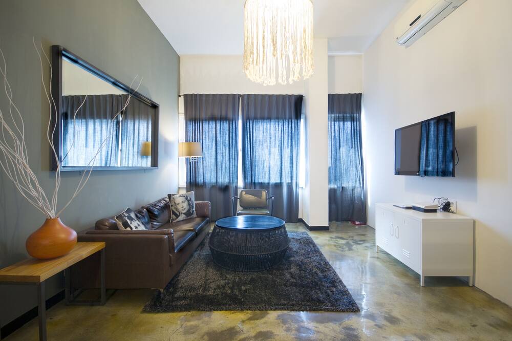 Photo of Livingroom in Daehangno