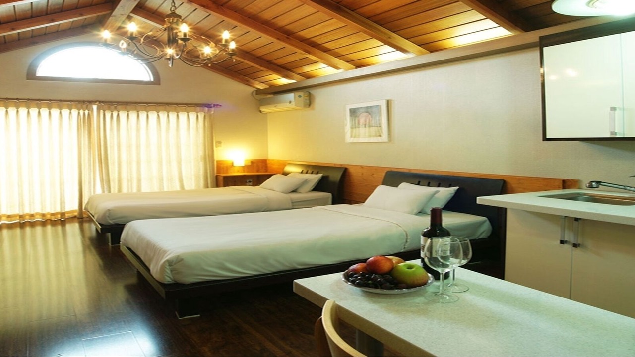 Photo of Bedroom in Downtown