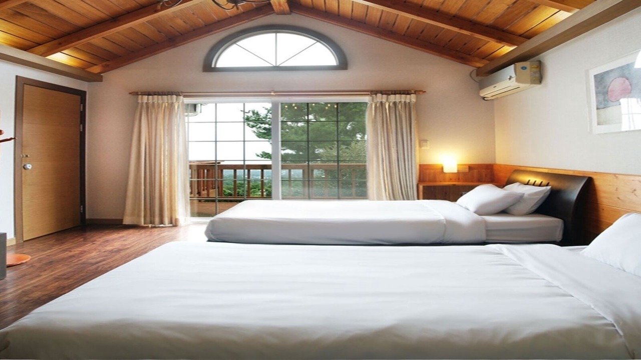 Photo of Bedroom in Downtown