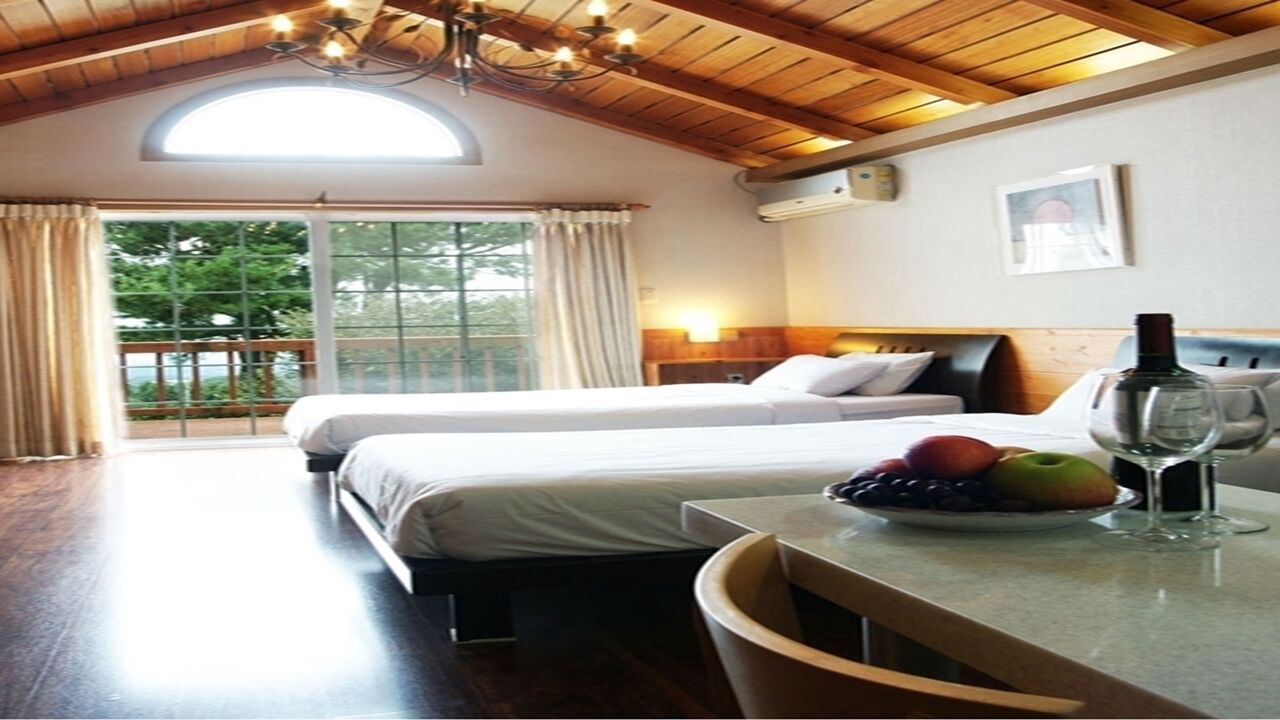 Photo of Bedroom in Downtown