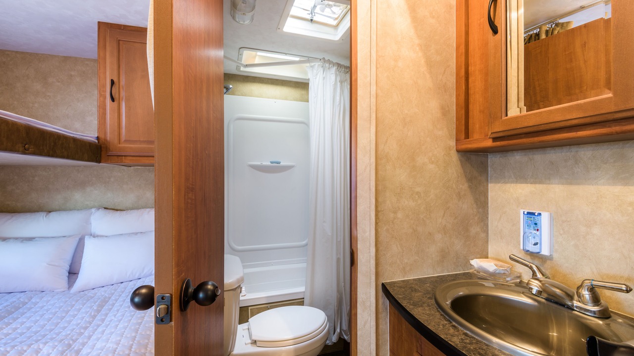 Photo of Bathroom in Aewol