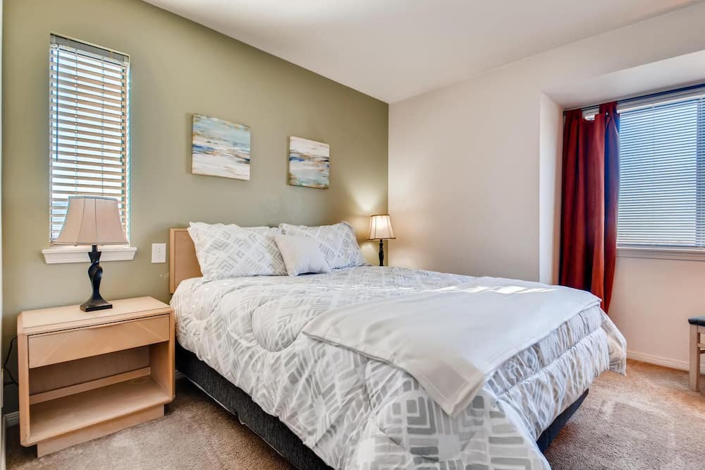 Photo of Bedroom in Englewood
