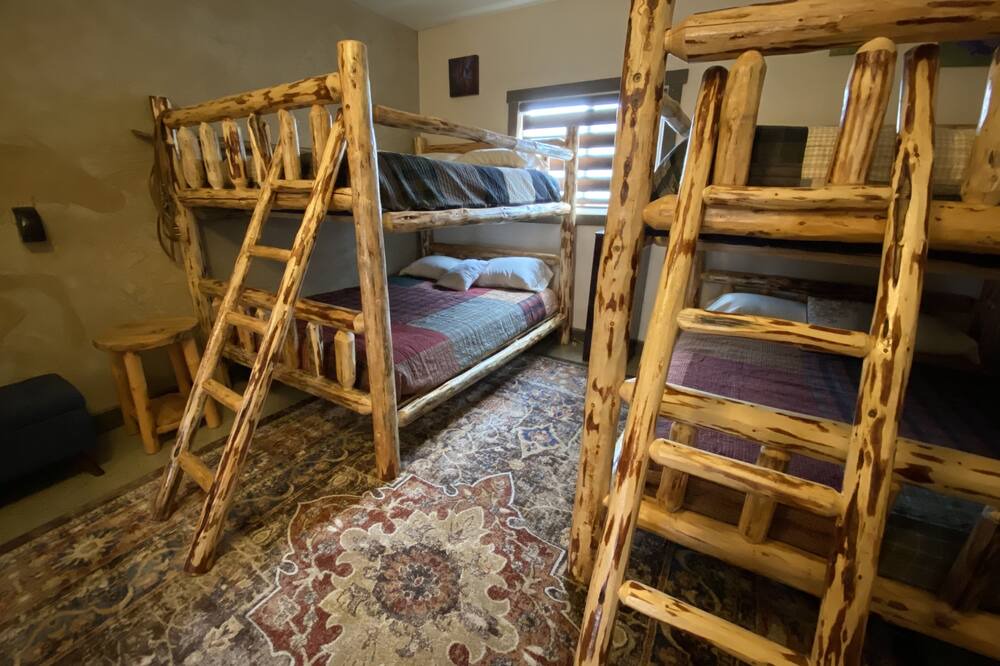 Photo of Bedroom in Lazear