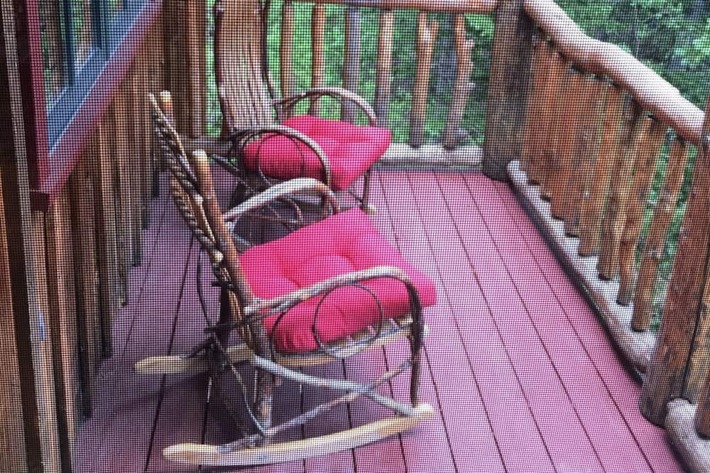 Photo of Patio Balcony in Saint Mary's