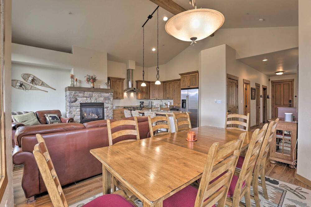 Photo of Livingroom in Bear Crossing