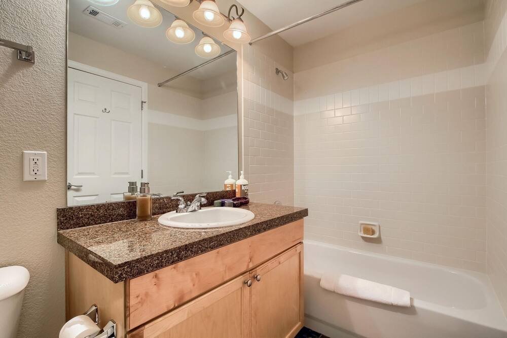 Photo of Bathroom in Frasier Meadows
