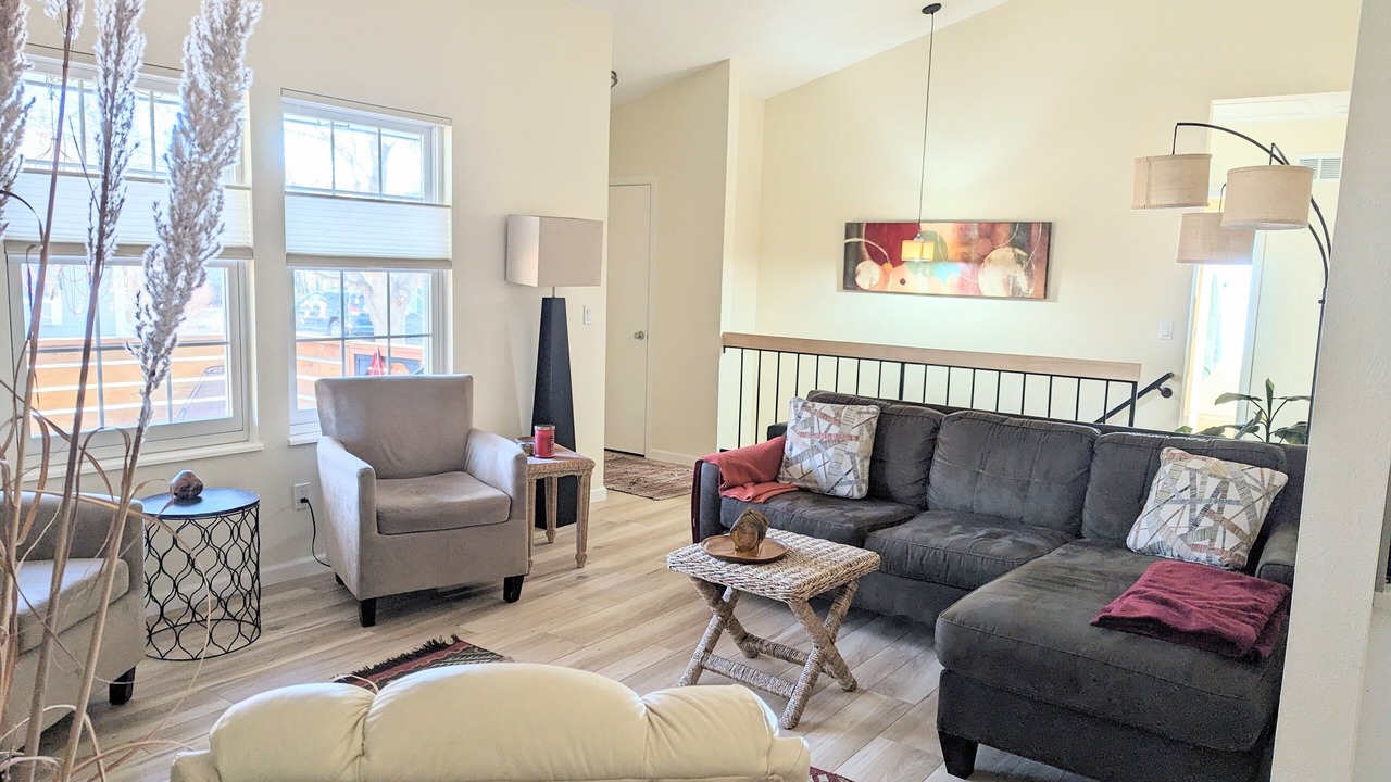 Photo of Livingroom in Palo Park