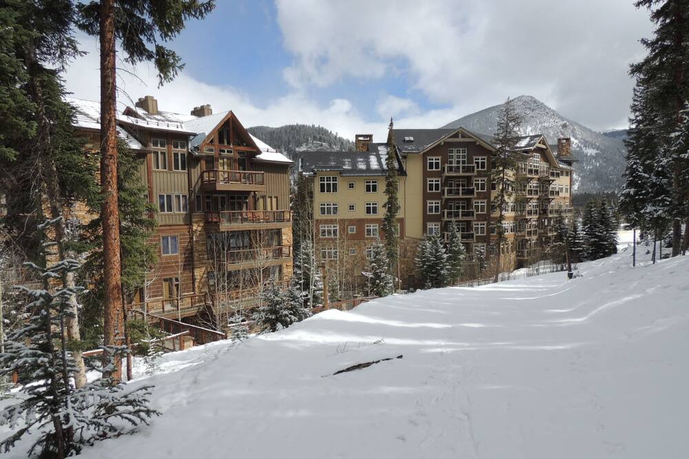 Photo of Outdoor in River Run