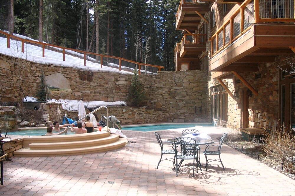 Photo of Outdoor in River Run