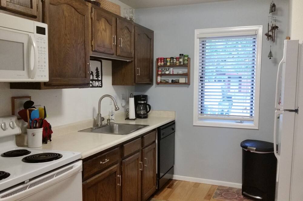 Photo of Kitchen in Summit Cove